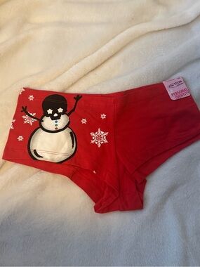 Red women’s  skullSnowman Holiday boy short underwear